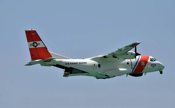 US Coast Guard airplane on patrol — Stock Photo, Image