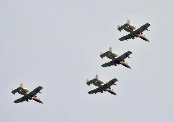 Formación de aviones de combate —  Fotos de Stock