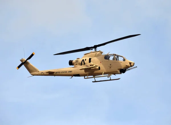 Guerra do Vietnã helicóptero de ataque — Fotografia de Stock