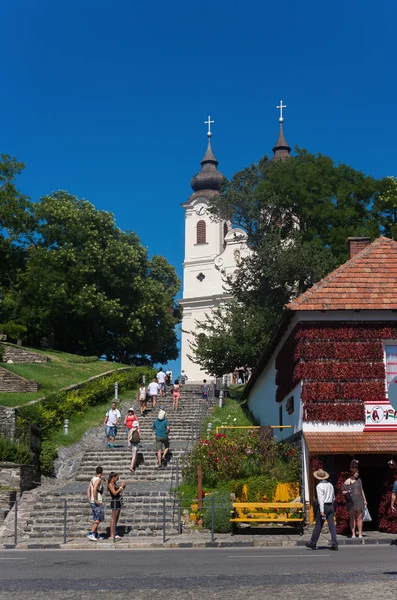 Tihany village's center with the Benedictine abbey — Stock Photo, Image