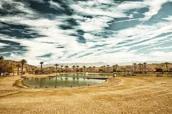 Timna Lake (HDR) — Stock Photo, Image