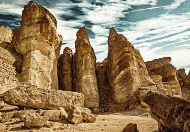 Eilat, İsrail yakın Solomonlar sütunlar. (Hdr)