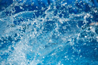 Arka plan bulanık su damlaları