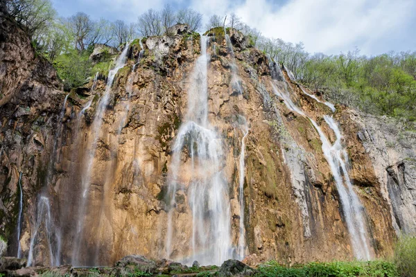 큰 폭포 Plitvice 호수에 크로아티아에서 국가 파 — 스톡 사진