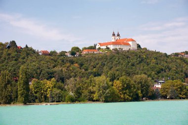 Tihany Abbey Lake Balaton Macaristan her bakıldığında
