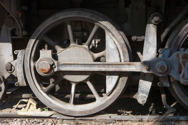 Vieja rueda de locomotora de vapor — Foto de Stock