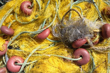 Sarı naylon Balık ağı için küçük kırmızı p bağlı kayan nokta çizgi ile