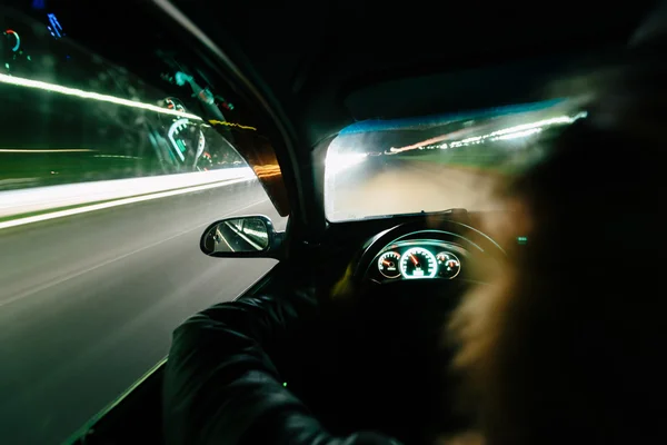 夜間運転. — ストック写真