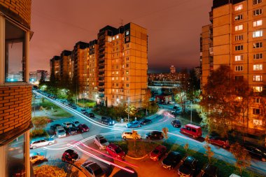 Çok katlı evler akşam