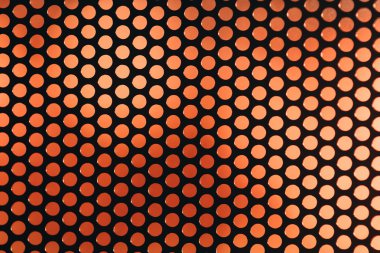 Delikli ızgara. Çok sayıda yuvarlak delikler