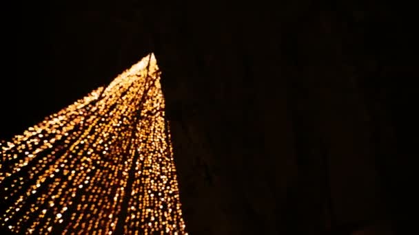 Різдвяні ілюмінації на абстрактному дереві — стокове відео