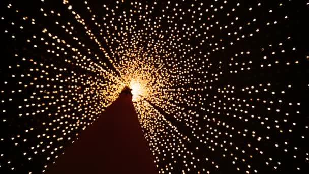Gelbe Weihnachtsbeleuchtung — Stockvideo