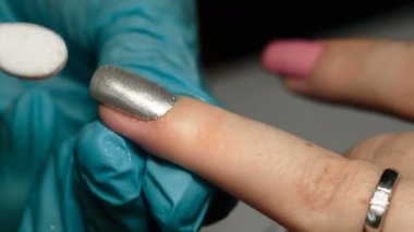 uygulama gümüş parlak tırnak için