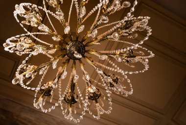 şık avize yakın çekim