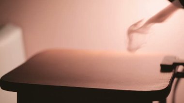 Çok duman nargile üzerinden.