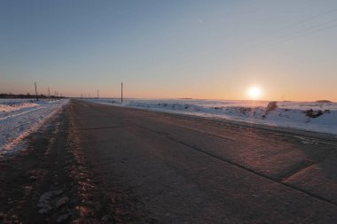 Kış sezonu Rus yol.