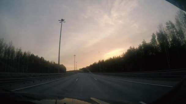 Pôr do sol na janela do carro — Vídeo de Stock