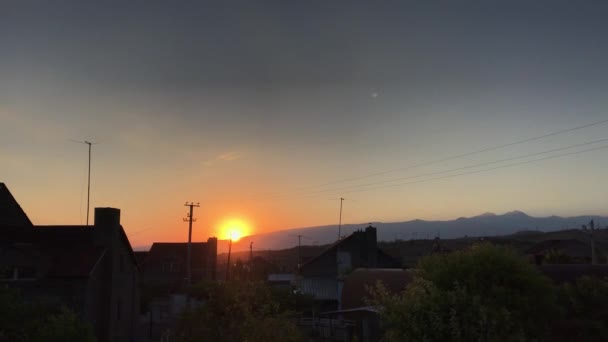 Захід сонця у передмісті Єреван, Вірменія — стокове відео