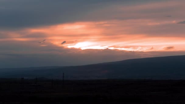 Verkeer van wolken boven de vallei van de Armeense timelapse video — Stockvideo