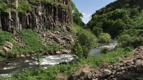 Rivier Arpa, jermuk, Armenië — Stockvideo