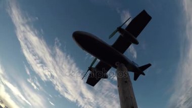 tahta bir sopa timelapse uçakta.
