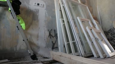 onarım çalıştığı kuruluş içinde yer alıyor