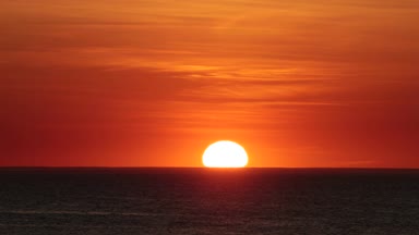 denizin video 4k kırmızı günbatımı