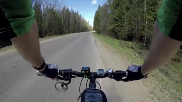 自転車に乗って。最初人の眺め。ハメ撮りビデオ. — ストック動画