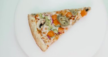 parça pizza kendi ekseni döndürme