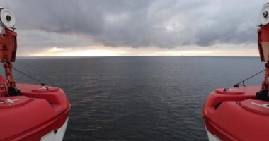 Baltık Denizi'nde feribot tarafındaki bulutlu hava