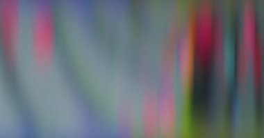 çok renkli parlak ışıkların çarpık ve bulanık hareket