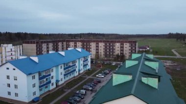 Volosovsky ilçesi, Leningrad bölgesi, Rusya 'nın başkenti Volosovsky' de başladı.