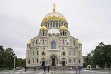 Kronstadt. Deniz Cathedral St. Nicholas Nicholas Wonderworker. -son, en büyük Rus İmparatorluğu'nun deniz katedrallerin inşa. 1903-1913 yılında inşa edilmiştir.