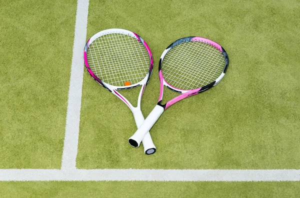 Visa från ovan av tennisracket — Stockfoto