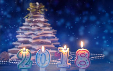 2018 yeni yıl ev yapımı kurabiye C yakınındaki şeklinde mum