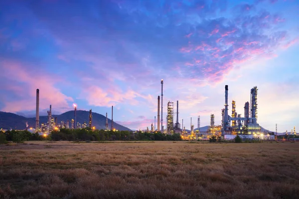 Industria della raffineria di petrolio — Foto Stock