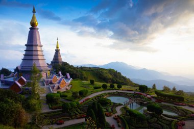 Büyük kutsal emanetler Pagoda Nabhapolbhumisiri