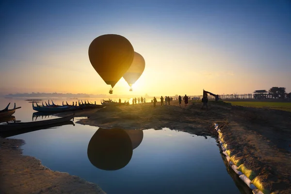 U olmak köprü güneş doğarken — Stok fotoğraf