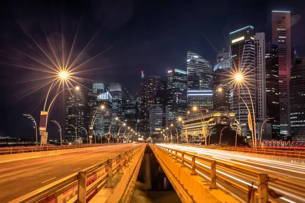 Işık yollar Singapur — Stok fotoğraf