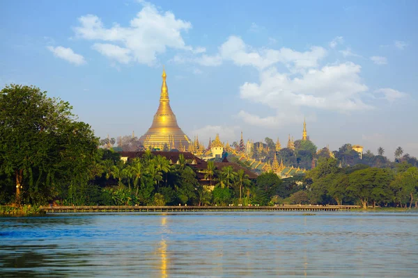Shwedagon pagoda Myanmar — Zdjęcie stockowe