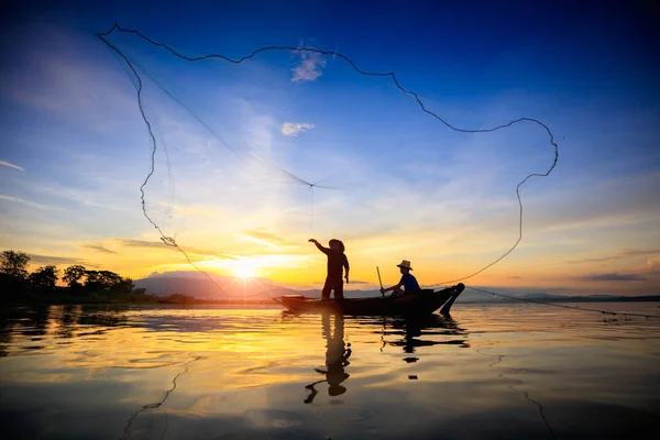 Silhueta de pescadores — Fotografia de Stock