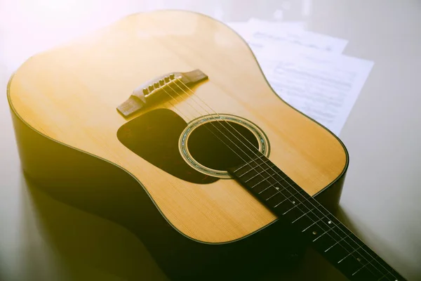 Gitara akustyczna zbliżenie — Zdjęcie stockowe