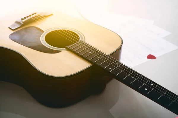 Akustisk gitarr närbild — Stockfoto