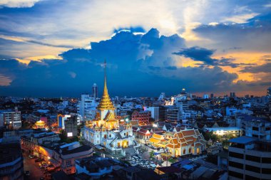 Wat Trimitr Bangkok