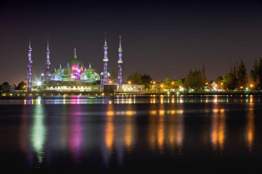 Mescidi Kristal (Crystal Camii)