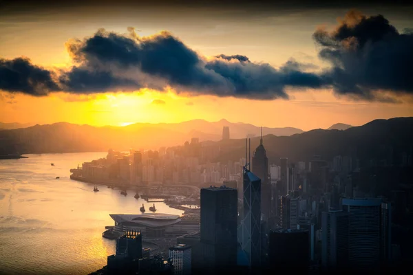 Восход солнца в Гонконге — стоковое фото