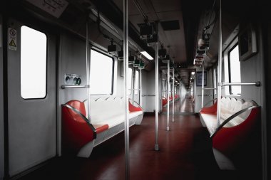 Metro arabanın iç görünüm
