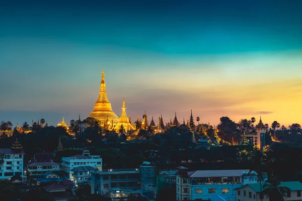 Shwedagon pagoda — Stock Photo, Image