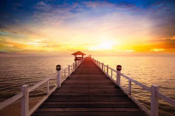 Wooden pier between sunset in Phuket — Stock Photo, Image