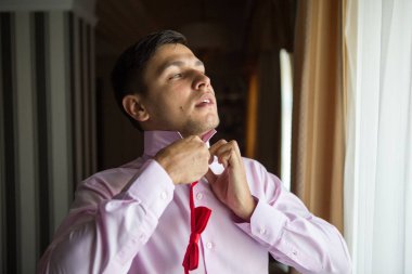 Damat Düğün töreninde giyer.